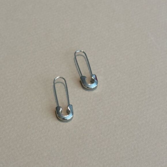 Silver Safety Pin Earrings N1342 - Picture 3 of 5